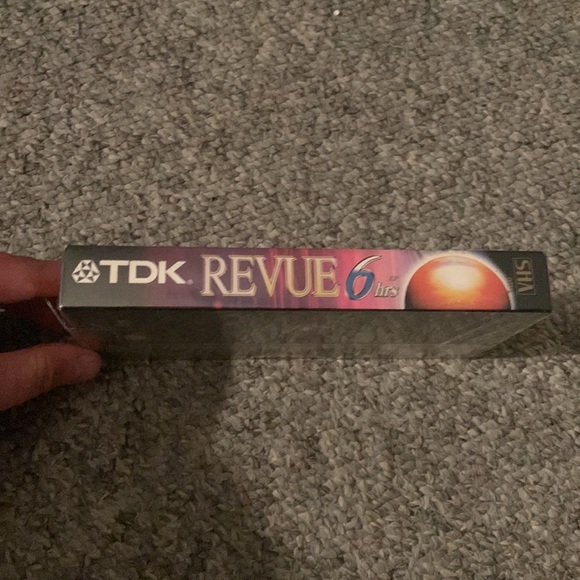 2 Revue Premium Quality 6 hrs VHS T-120 Tapes - Picture 3 of 16